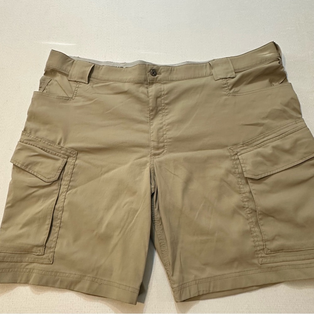 Duluth Trading Flex Dry Cargo Shorts Size 46 Khaki